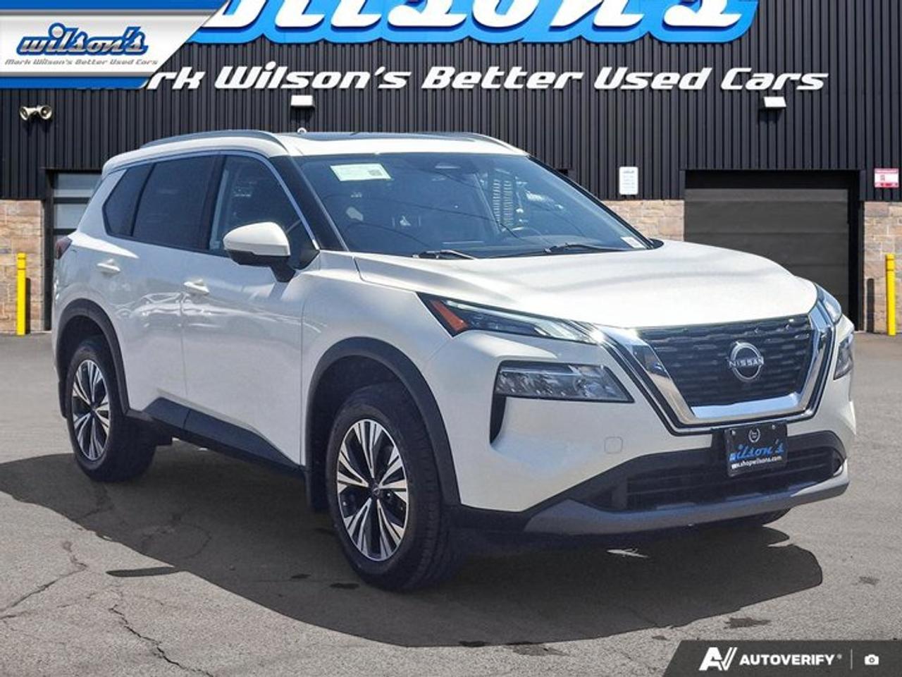 2022 Nissan Rogue SV Premium AWD | Leather | Sunroof | 360 Camera | Heated Steering + Seats | CarPlay + Android & More Photo