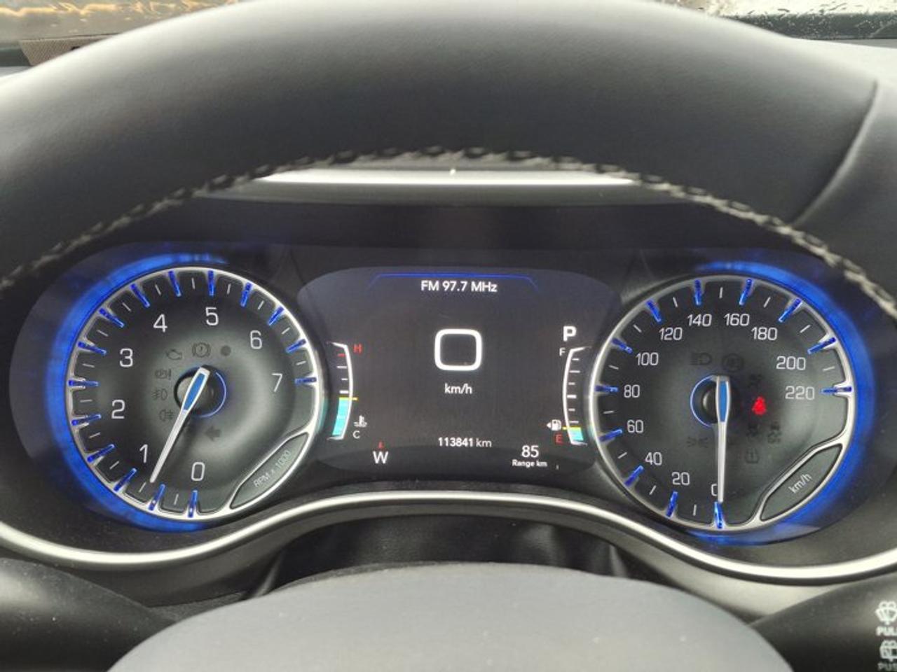 2023 Chrysler Pacifica Touring L AWD | Leather | Heated Steering + Seats | Power Hatch + Sliding Doors | CarPlay & More ! Photo2
