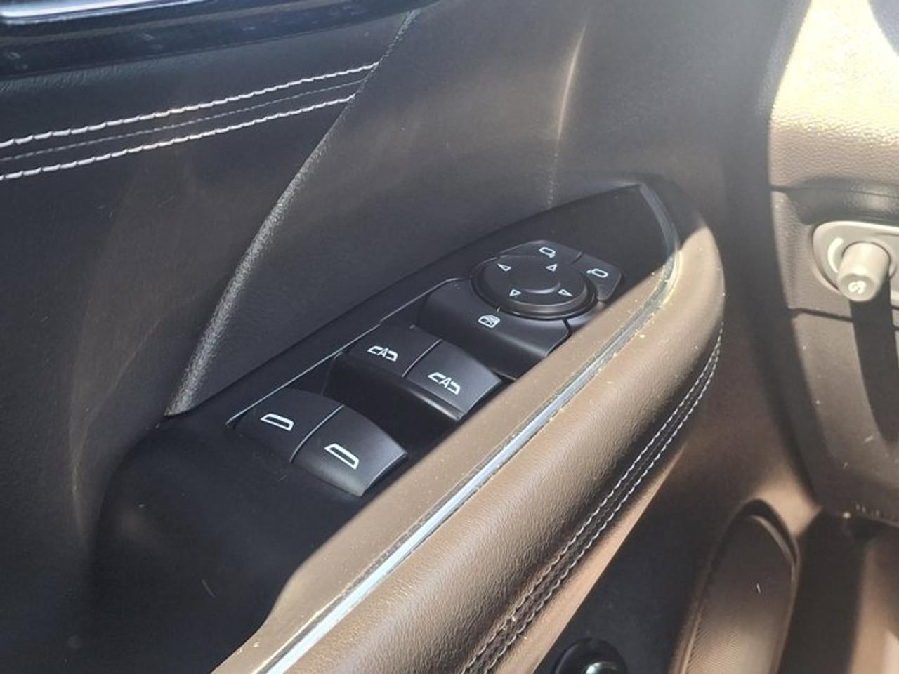 2022 Buick Envision Preferred AWD | Sport Touring | Sunroof | Heated Wheel + Seats | CarPlay and More ! Photo