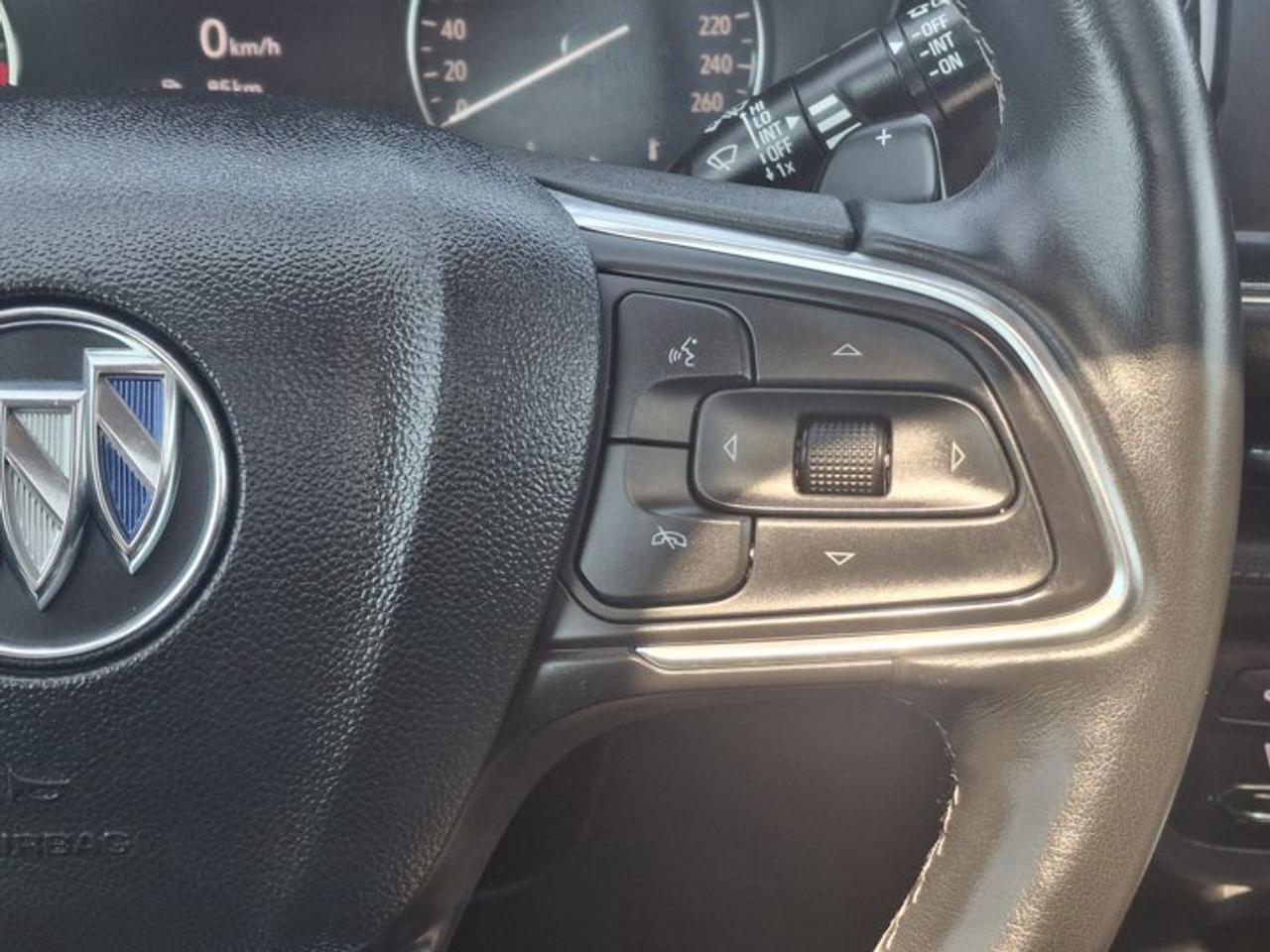 2022 Buick Envision Preferred AWD | Sport Touring | Sunroof | Heated Wheel + Seats | CarPlay and More ! Photo