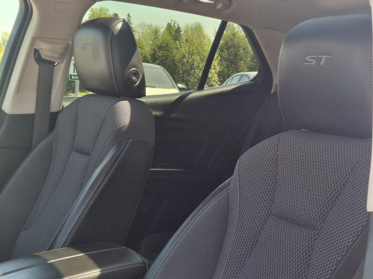 2022 Buick Envision Preferred AWD | Sport Touring | Sunroof | Heated Wheel + Seats | CarPlay and More ! Photo