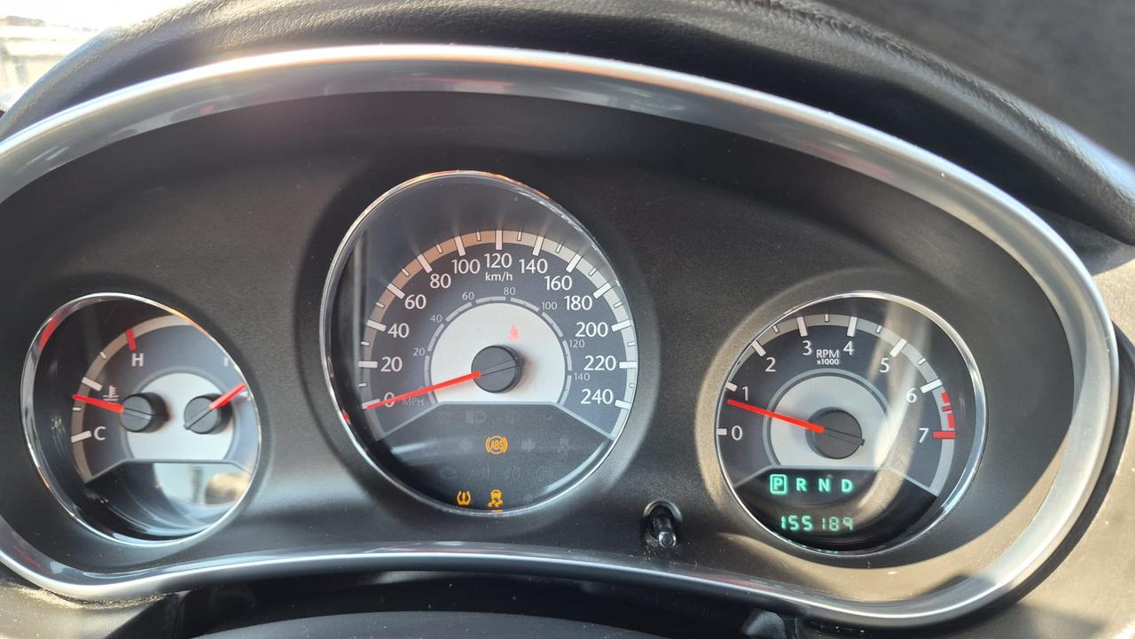 2012 Chrysler 200 LX, 4 CYL, AUTO, ONLY 155KMS, 2 SETS WHEEL, AS IS Photo