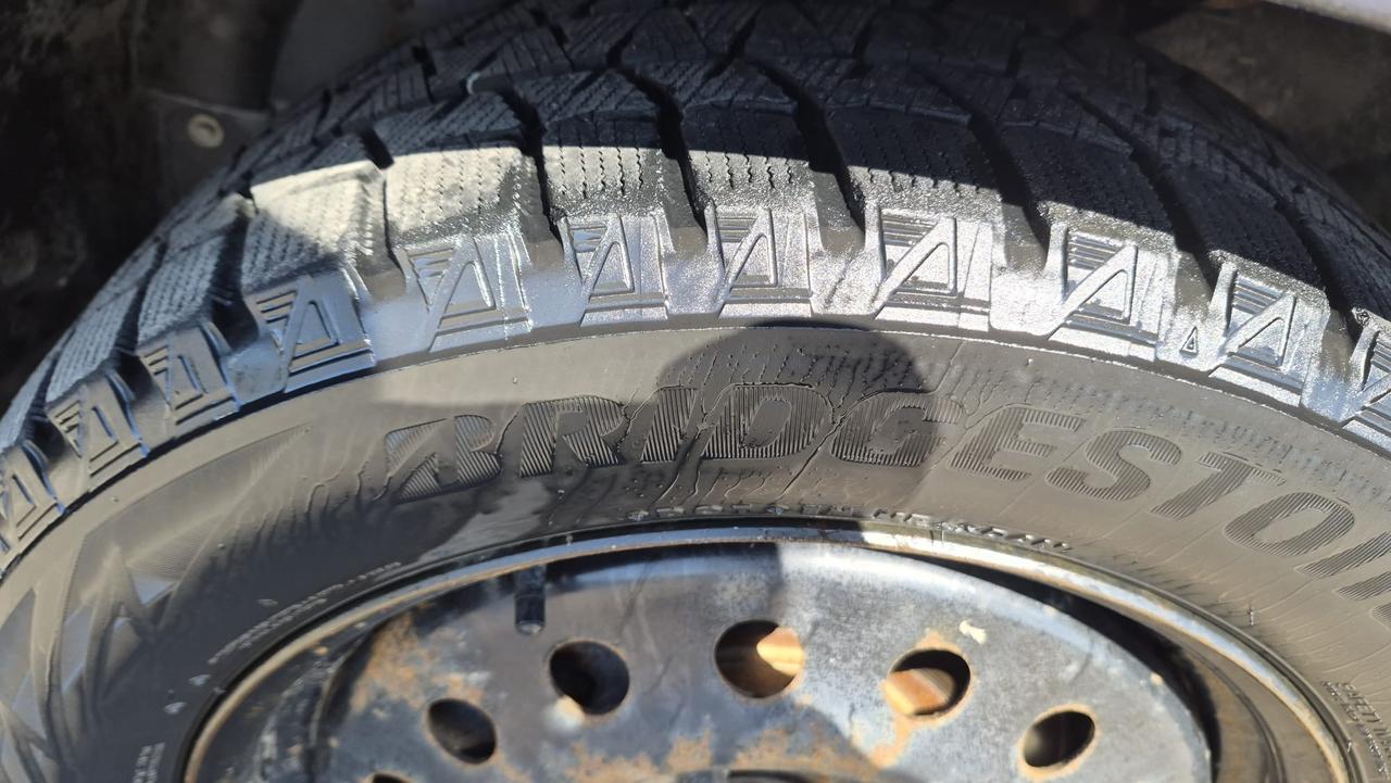 2012 Chrysler 200 LX Photo