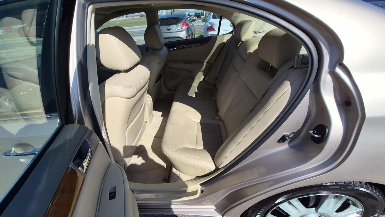 2006 Lexus ES 330 WELL MAINTAINED, DRIVES GREAT, AS IS SPECIAL Photo