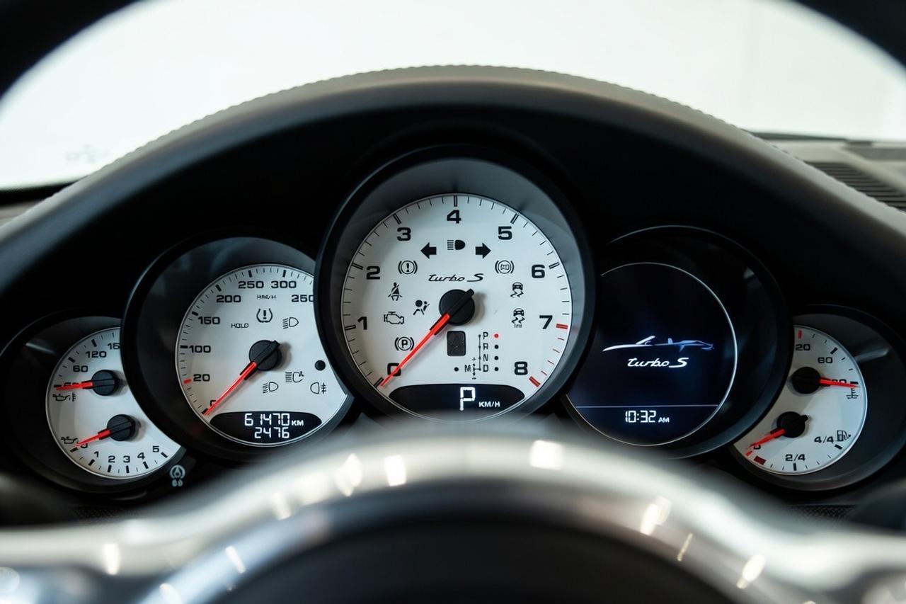2014 Porsche 911 Turbo S Photo