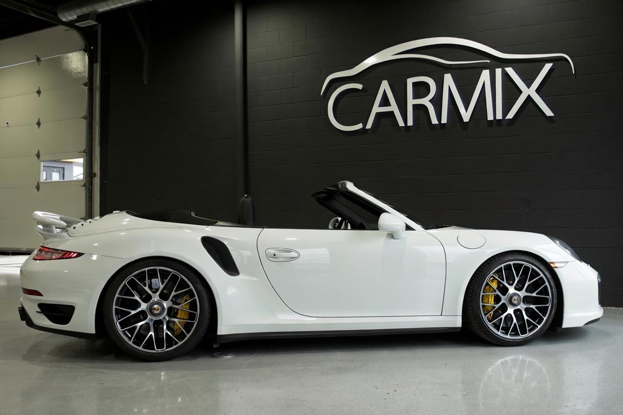 2014 Porsche 911 Turbo S Photo3