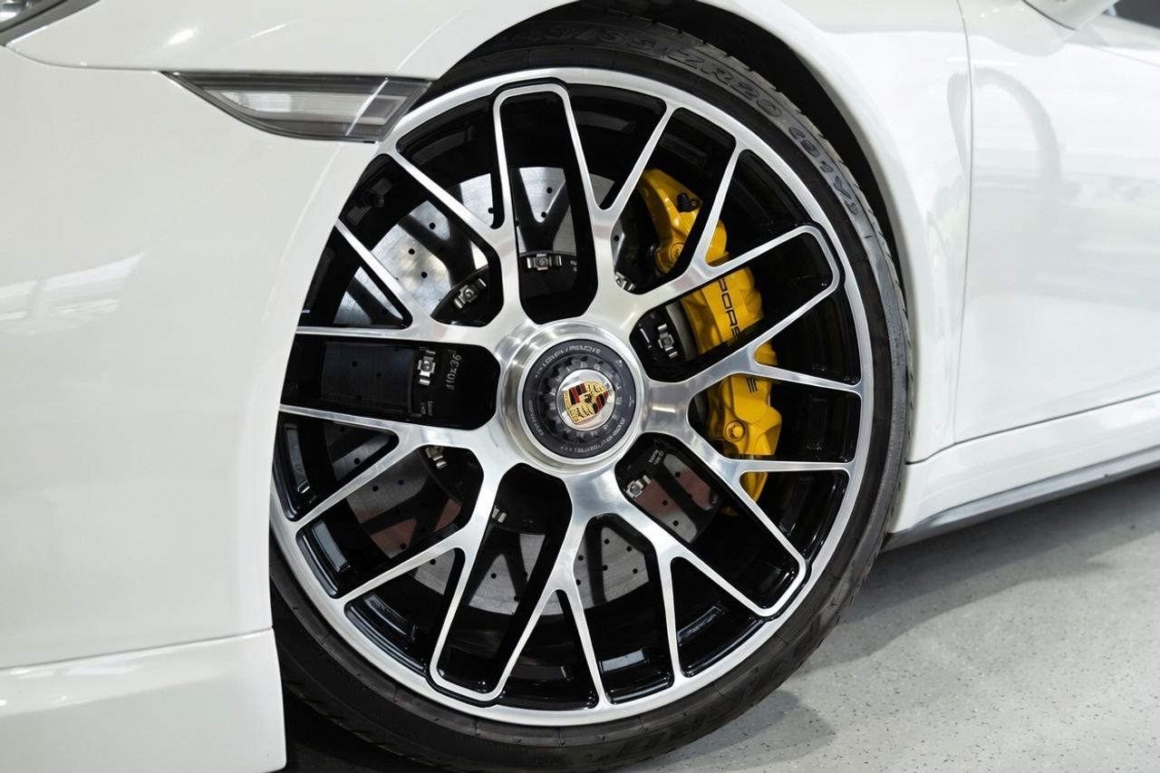 2014 Porsche 911 Turbo S Photo