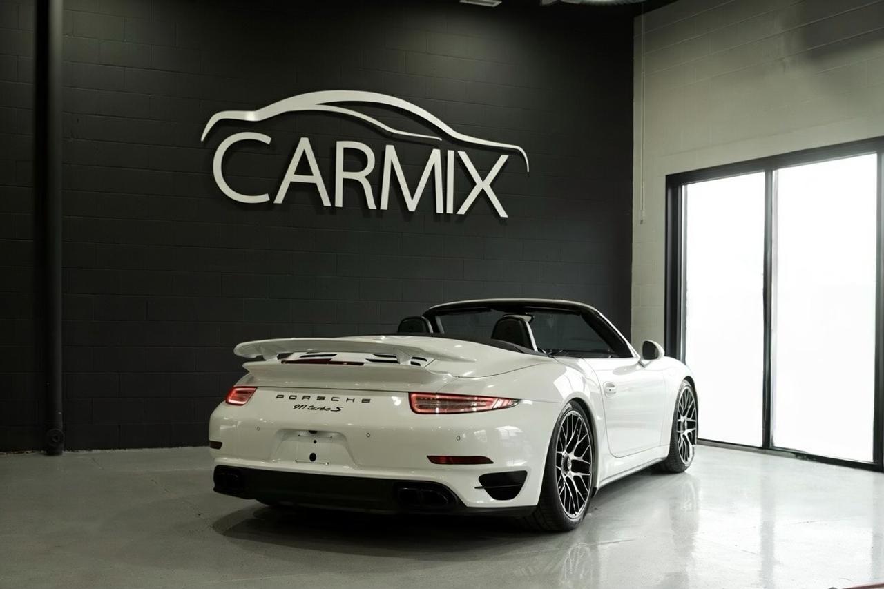 2014 Porsche 911 Turbo S Photo
