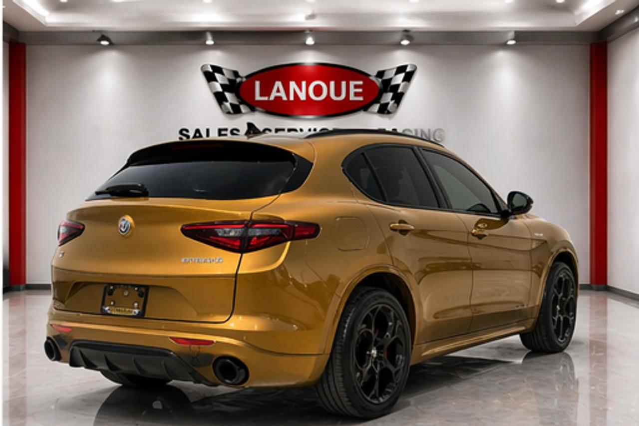 2022 Alfa Romeo Stelvio Veloce Photo