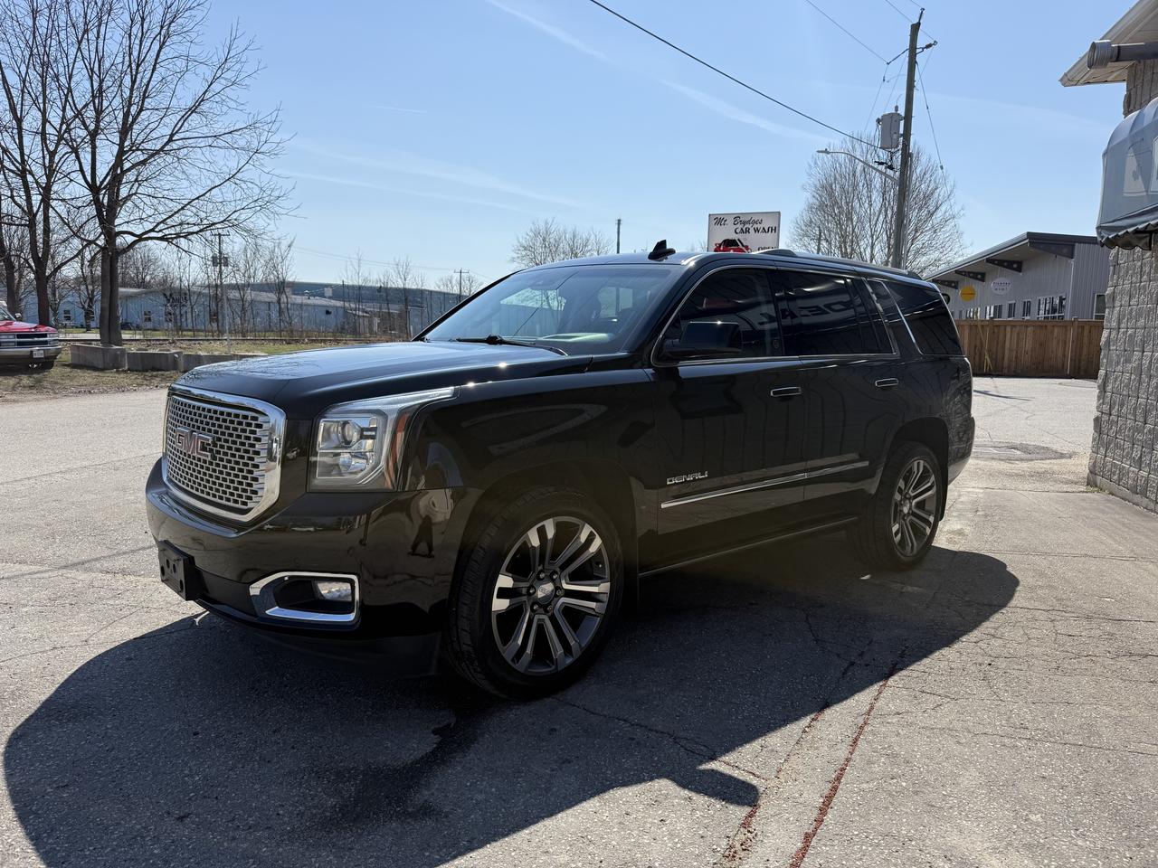 2017 GMC Yukon Denali Photo
