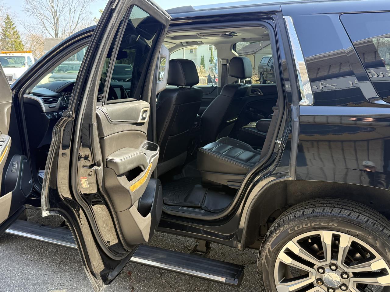 2017 GMC Yukon Denali Photo