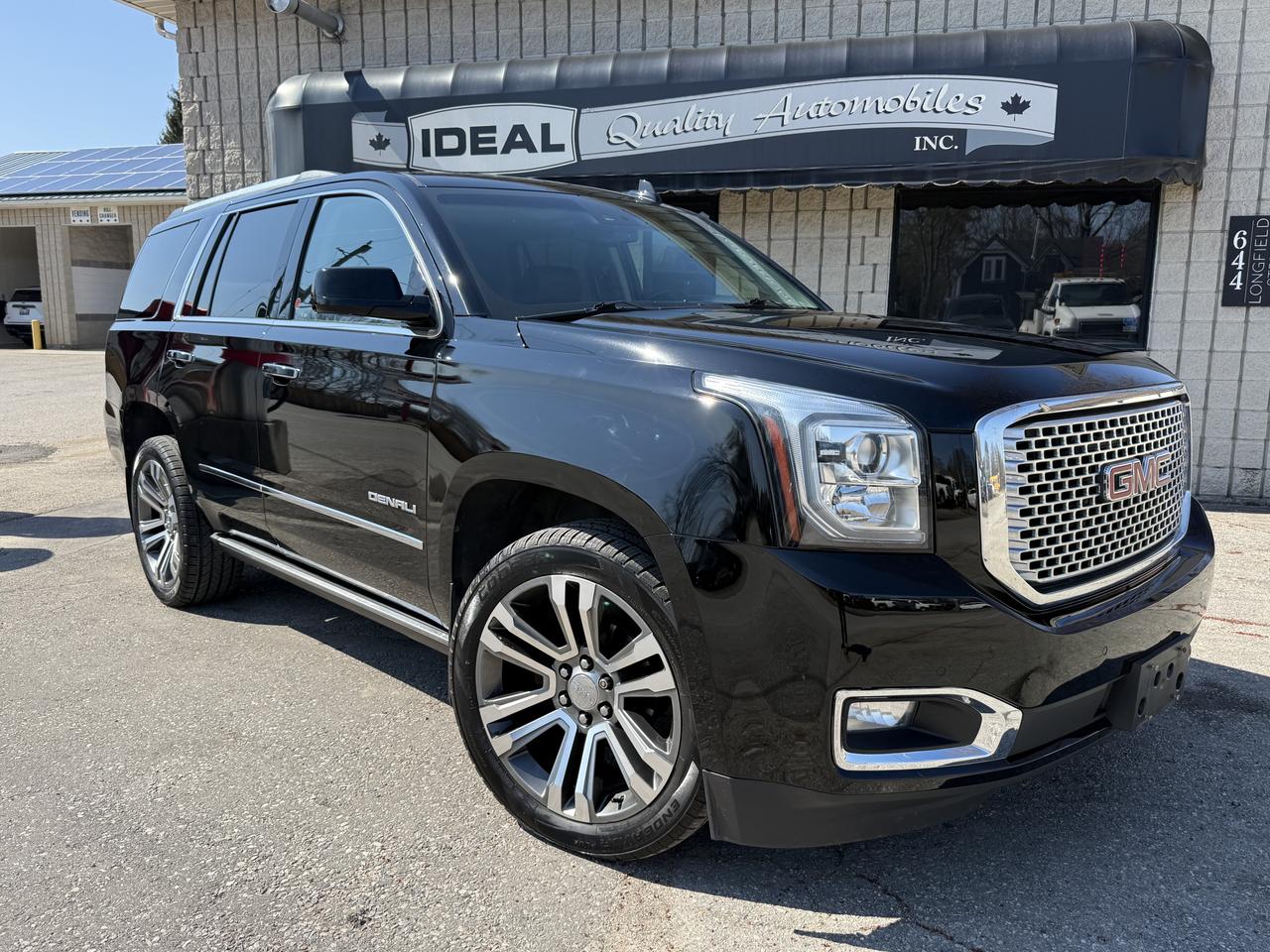2017 GMC Yukon Denali Photo