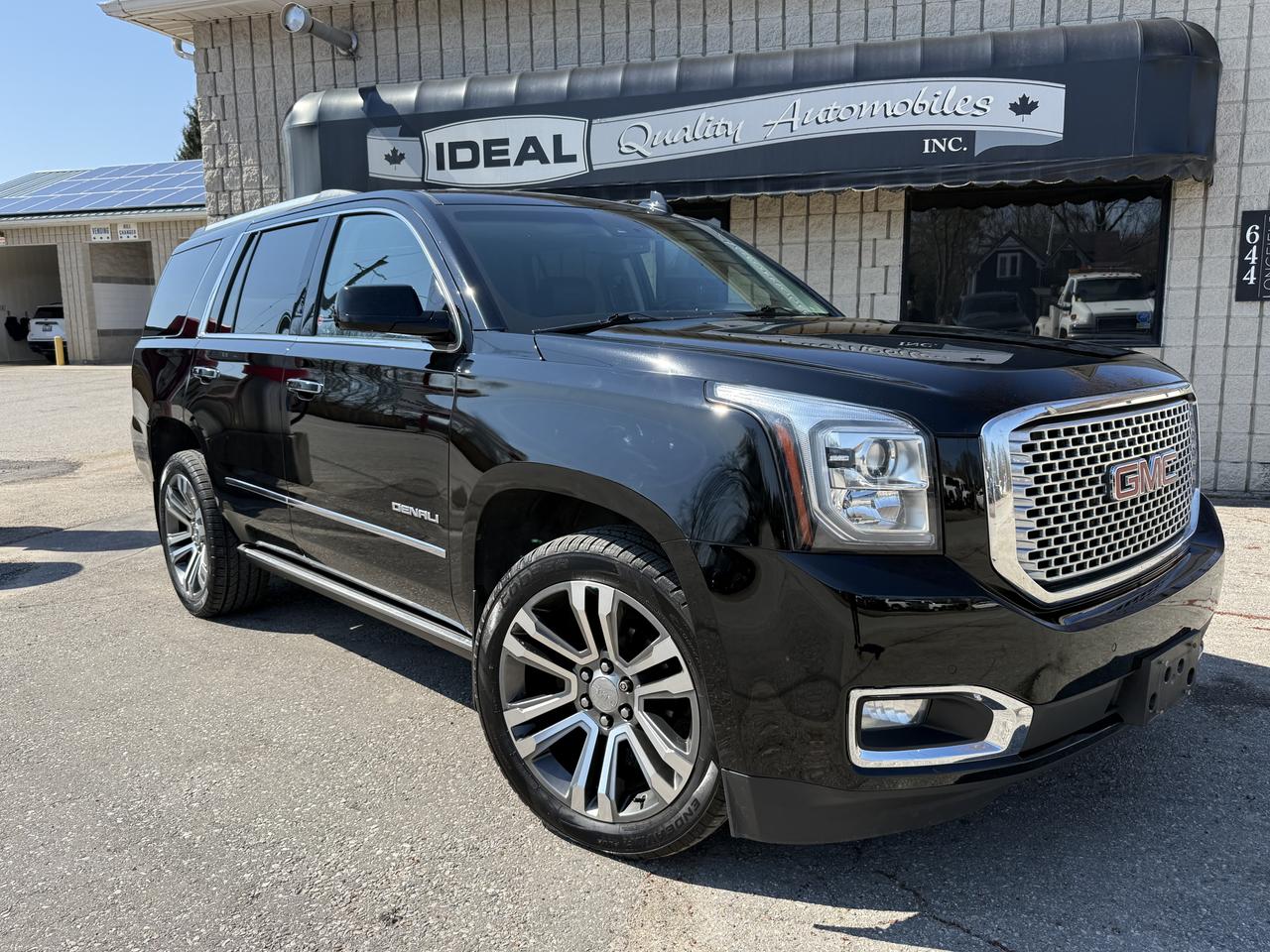 2017 GMC Yukon Denali Photo