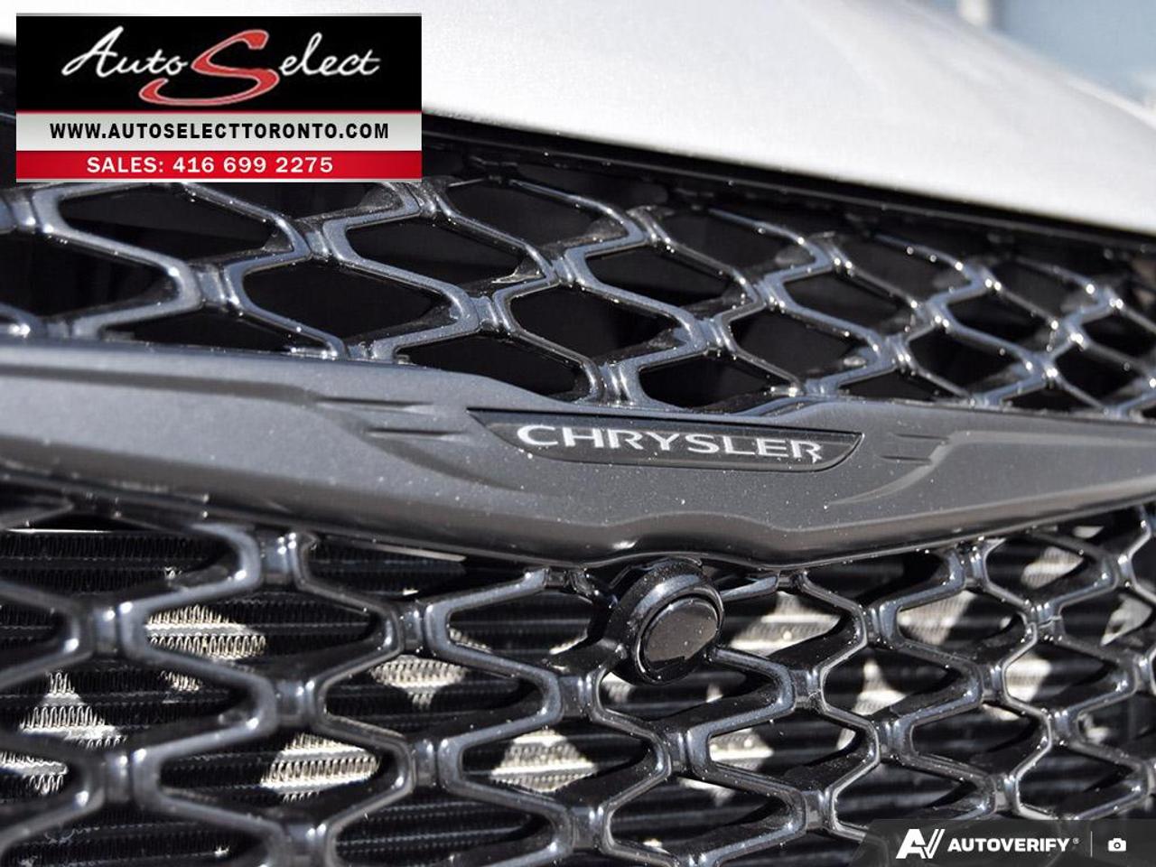 2024 Chrysler Pacifica Touring-L Sport "S" - Apple Carplay - Panoramic Sunroof Photo