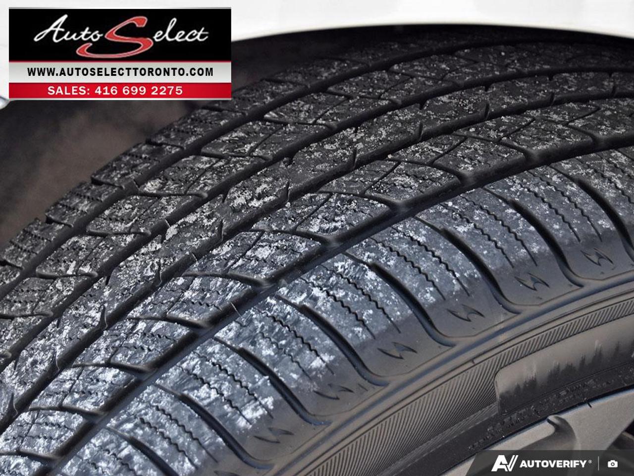 2024 Chrysler Pacifica Touring-L Sport "S" - Apple Carplay - Panoramic Sunroof Photo