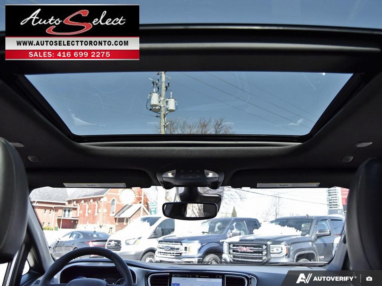 2024 Chrysler Pacifica Touring-L Sport "S" - Apple Carplay - Panoramic Sunroof Photo