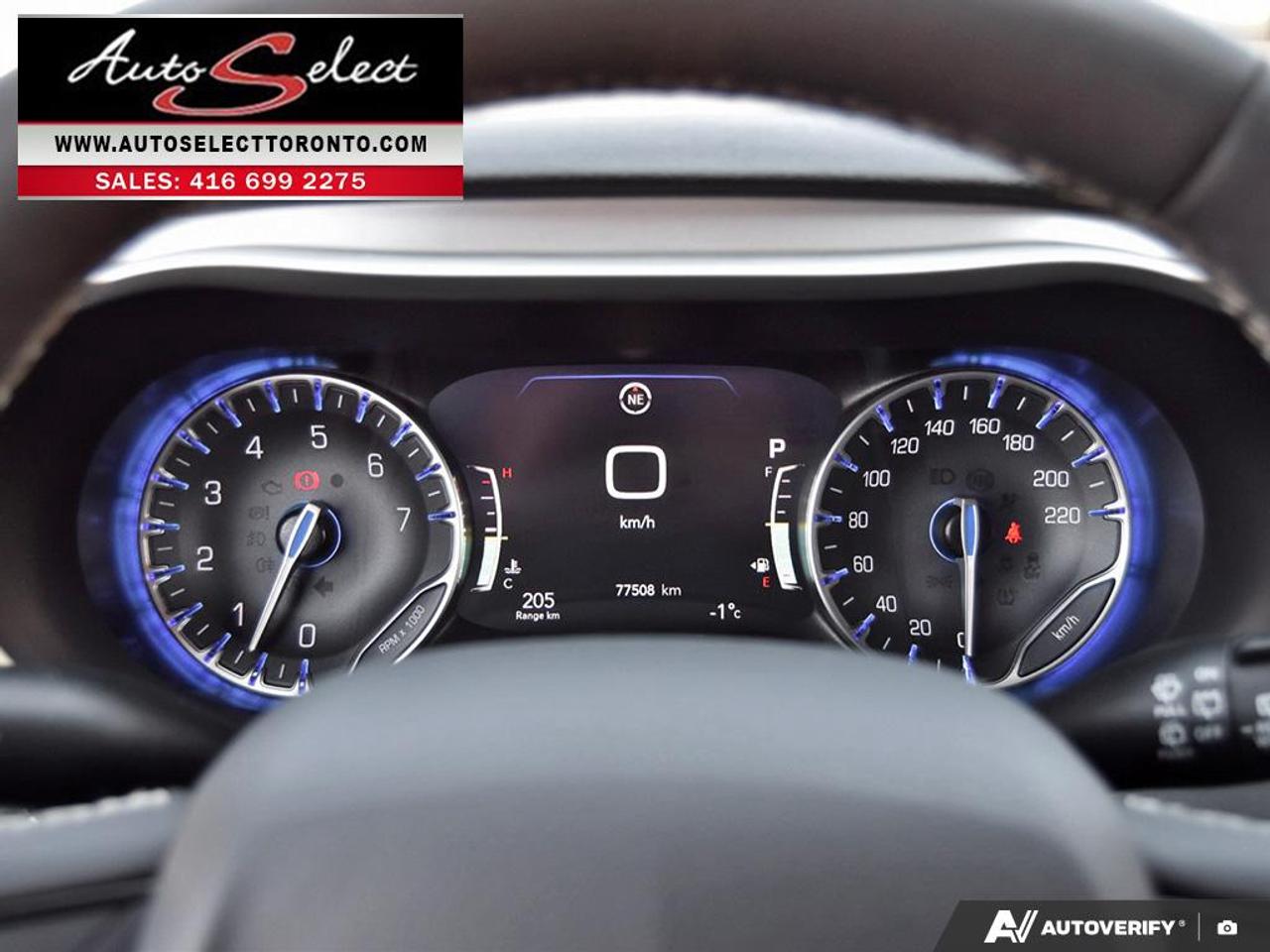 2024 Chrysler Pacifica Touring-L Sport "S" - Apple Carplay - Panoramic Sunroof Photo
