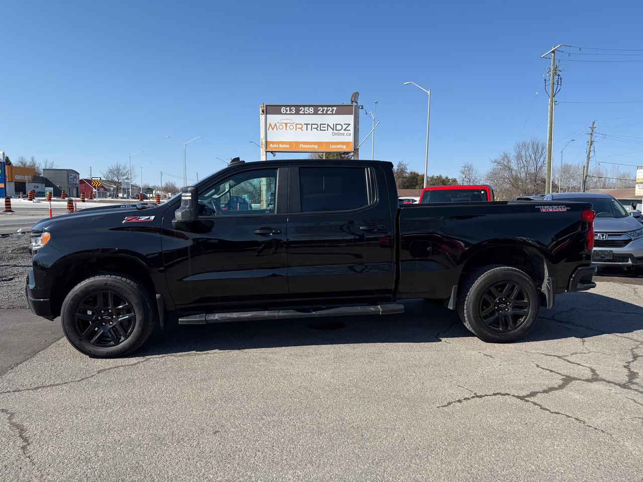2024 Chevrolet Silverado 1500 LT Trail Boss 6.2L! Heated Steering and Seats! Photo