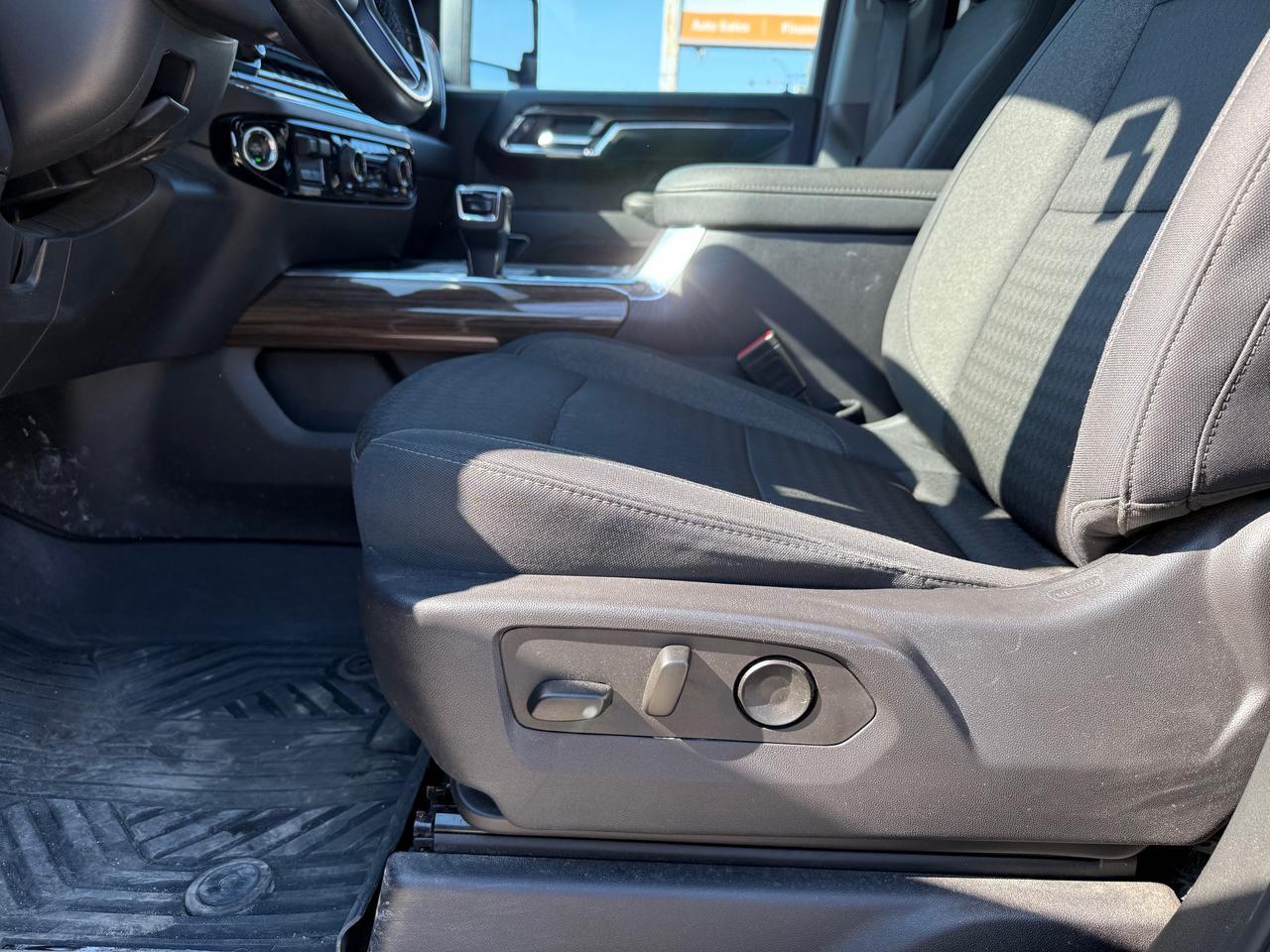 2024 Chevrolet Silverado 1500 LT Trail Boss 6.2L! Heated Steering and Seats! Photo