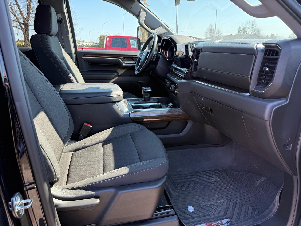 2024 Chevrolet Silverado 1500 LT Trail Boss 6.2L! Heated Steering and Seats! Photo