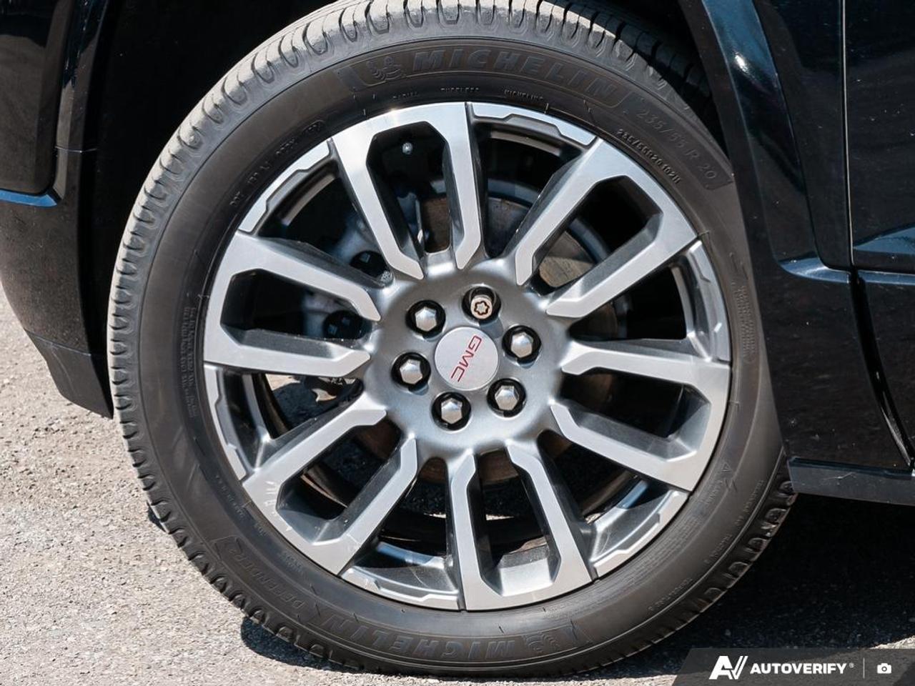 2021 GMC Acadia Denali Photo