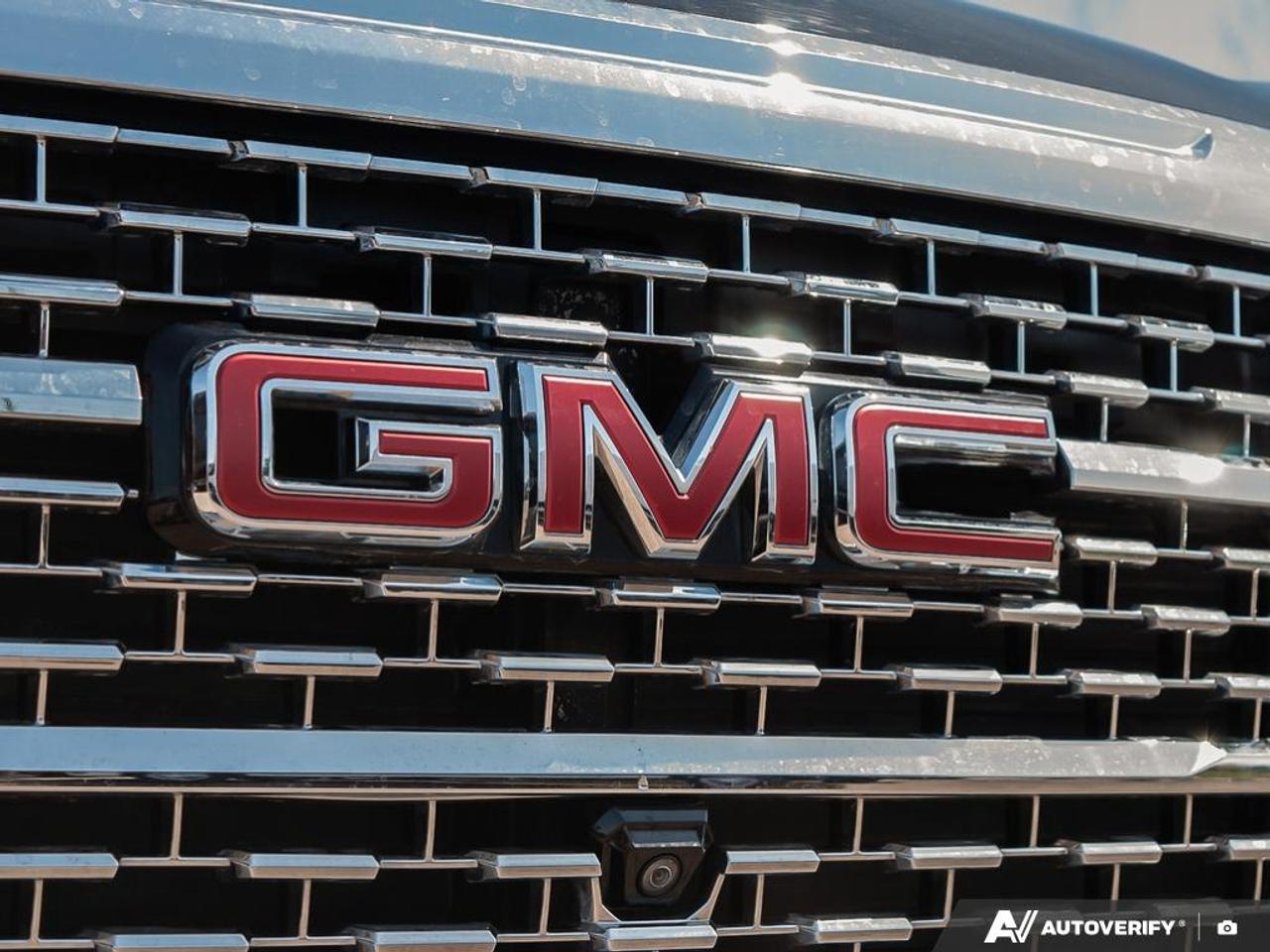 2021 GMC Acadia Denali Photo