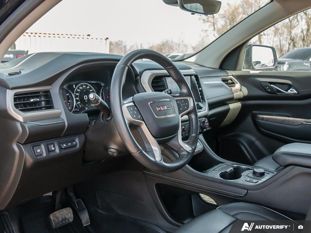 2021 GMC Acadia Denali Photo