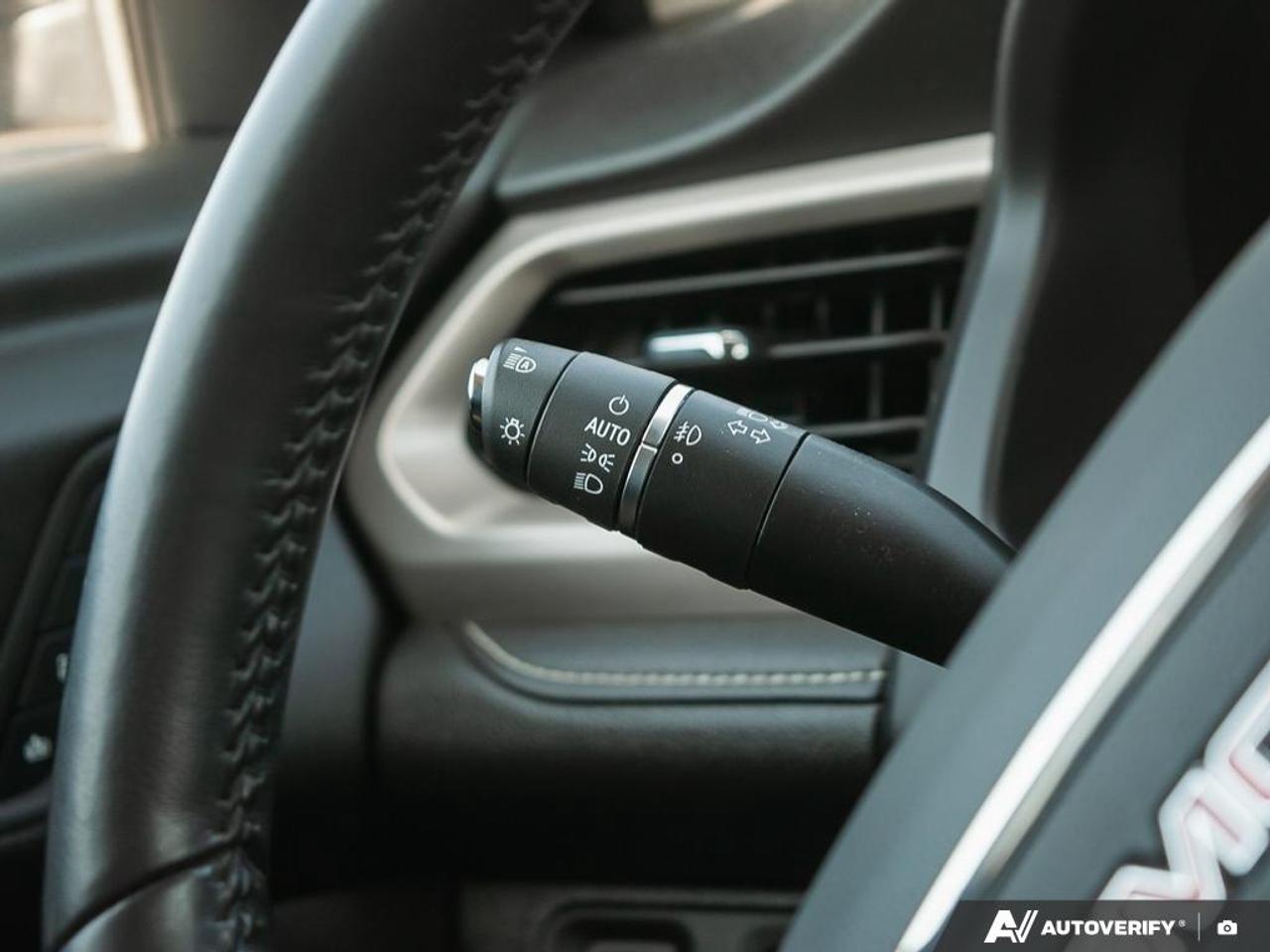 2021 GMC Acadia Denali Photo