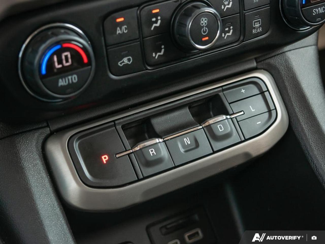 2021 GMC Acadia Denali Photo