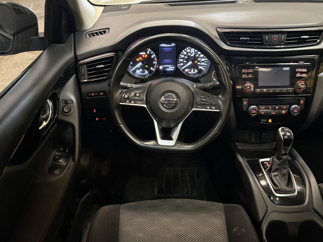 2018 Nissan Qashqai SV Photo