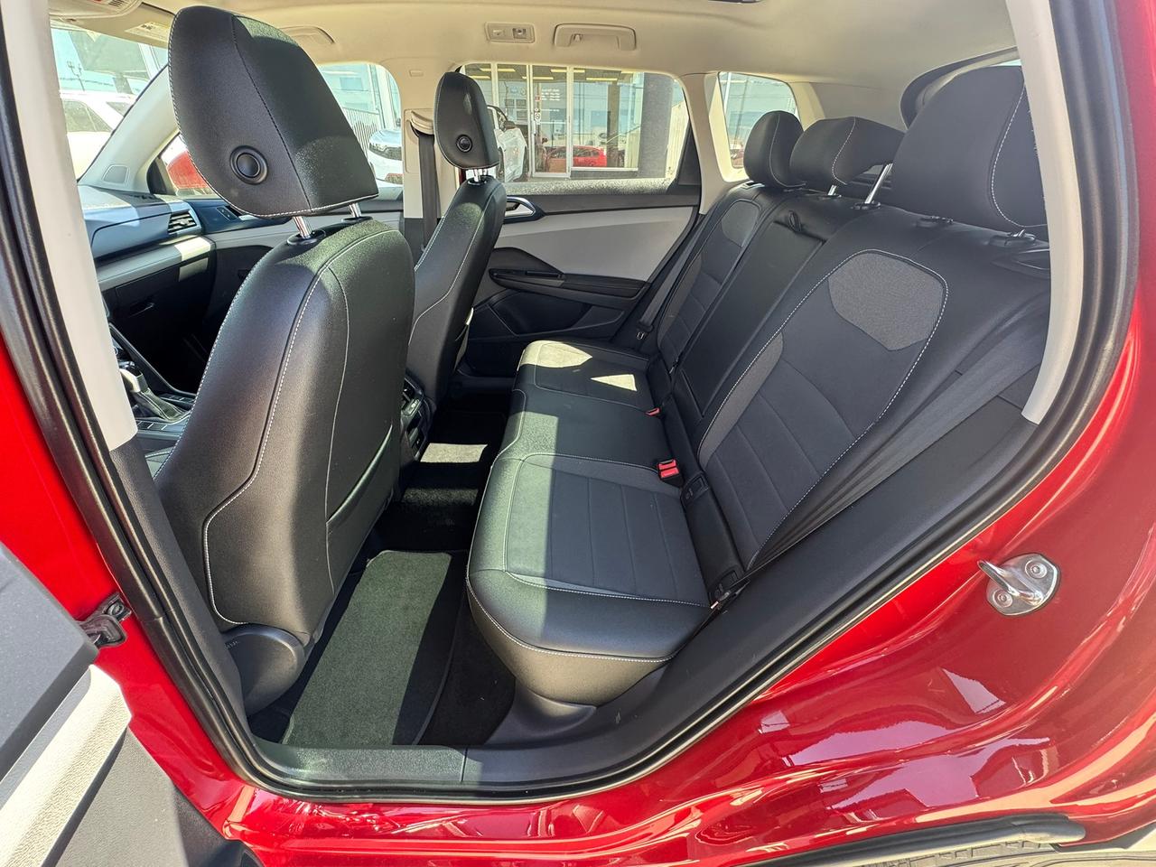 2024 Volkswagen Taos Comfortline Photo