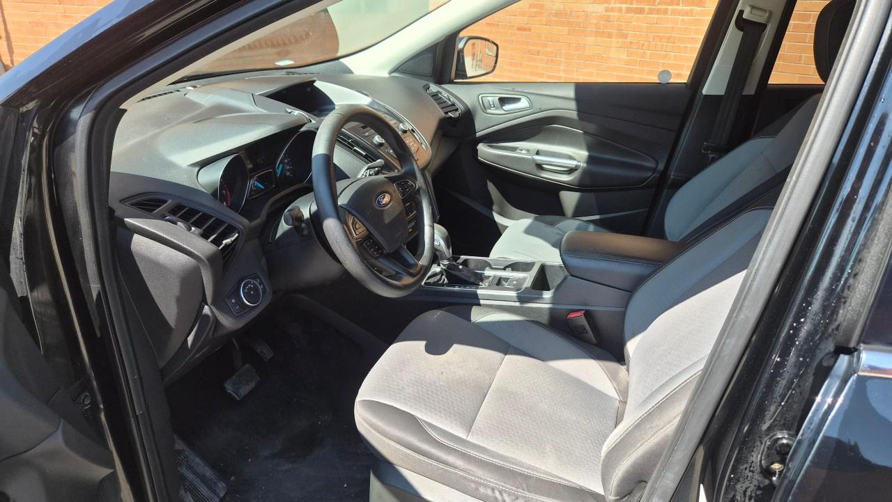 2018 Ford Escape SE FWD Photo