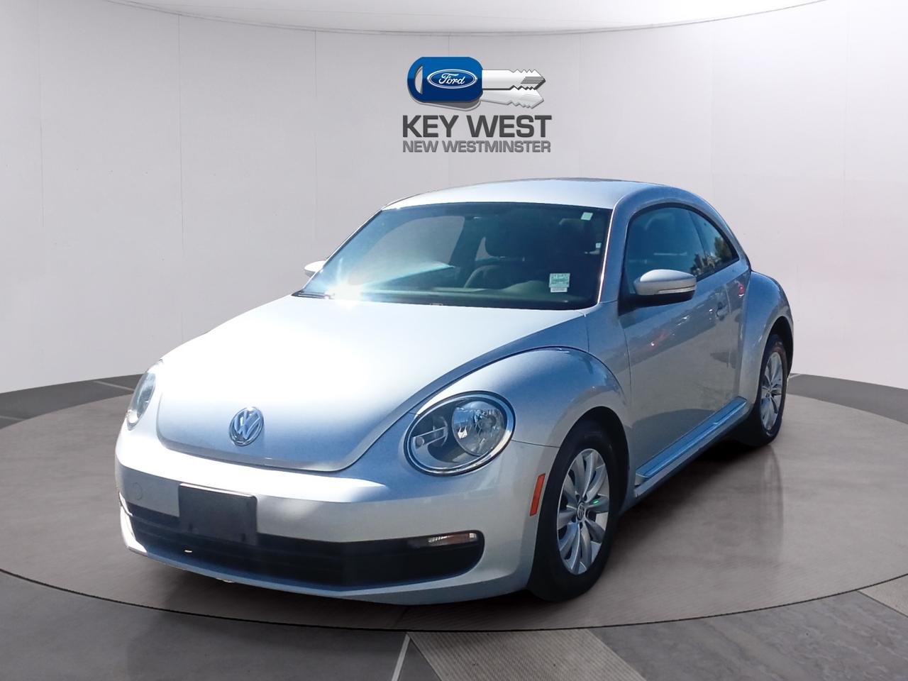 2012 Volkswagen Beetle COMFORTLINE Photo0
