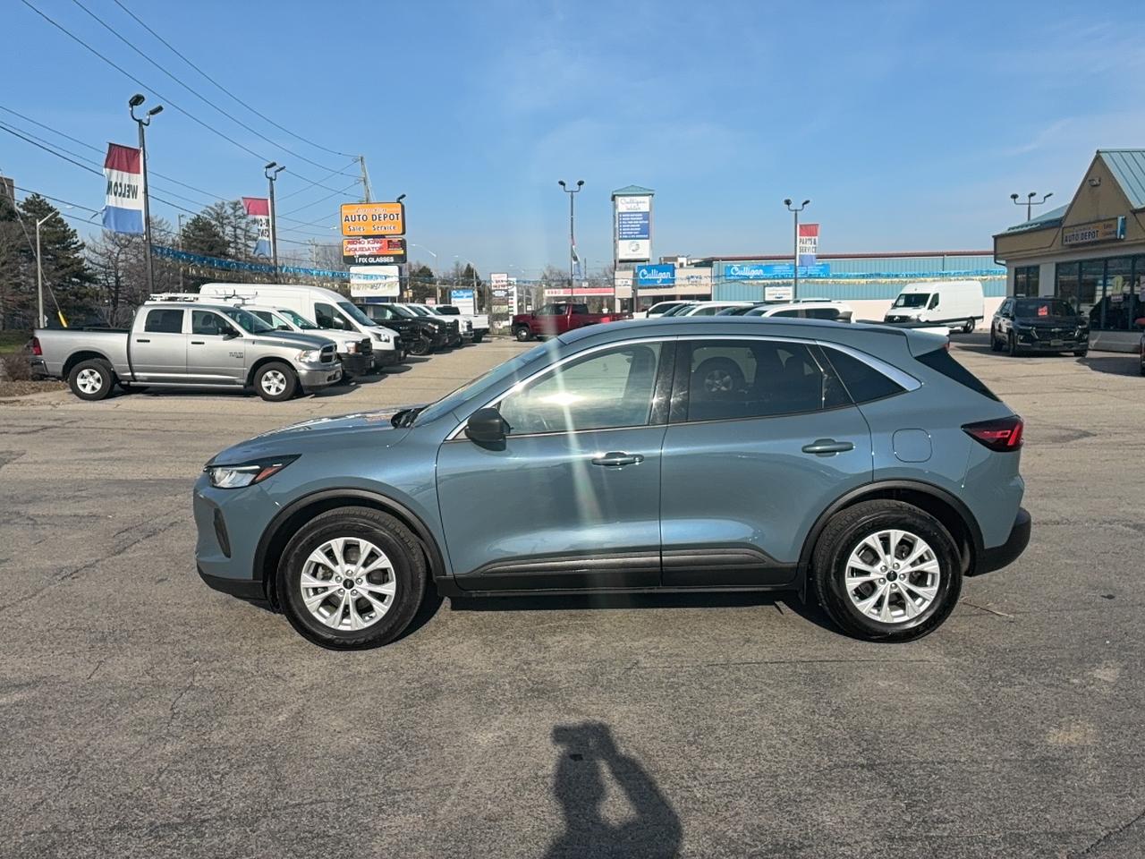 2023 Ford Escape Active AWD 1.5L3cylGas HeatedSeats&SterringWheel Photo