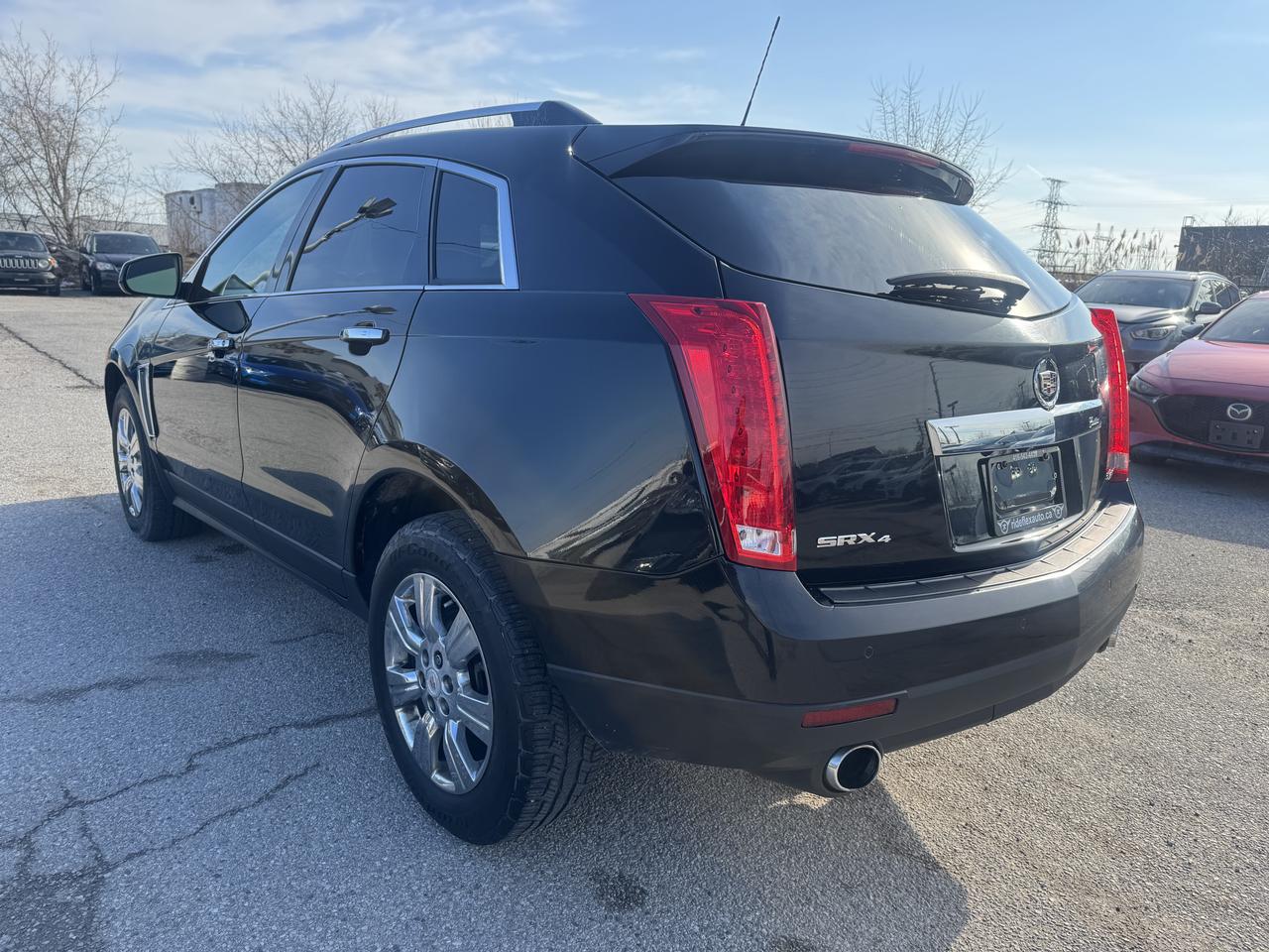 2015 Cadillac SRX Luxury Photo