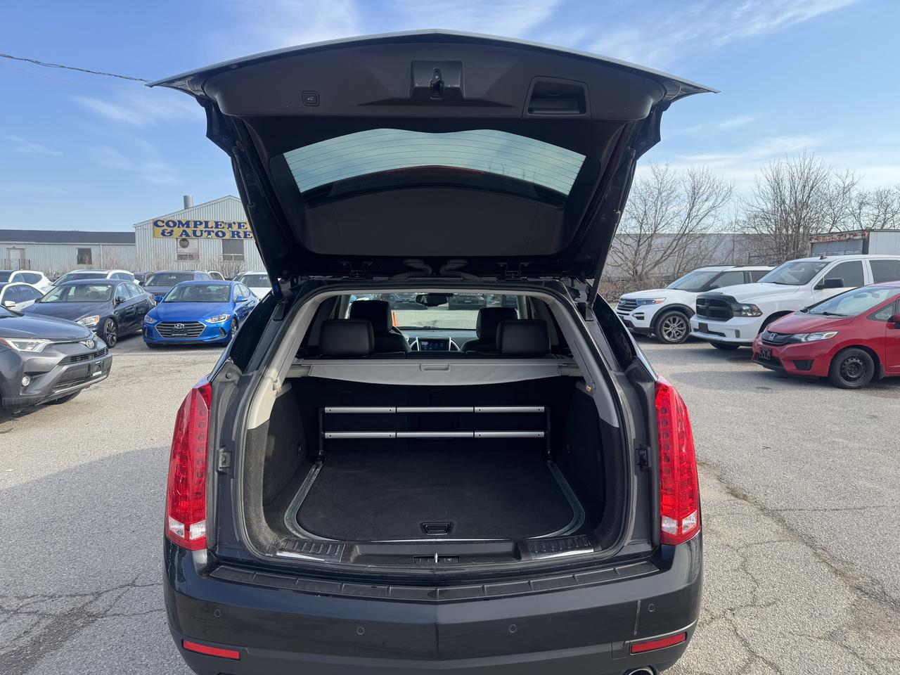 2015 Cadillac SRX Luxury Photo