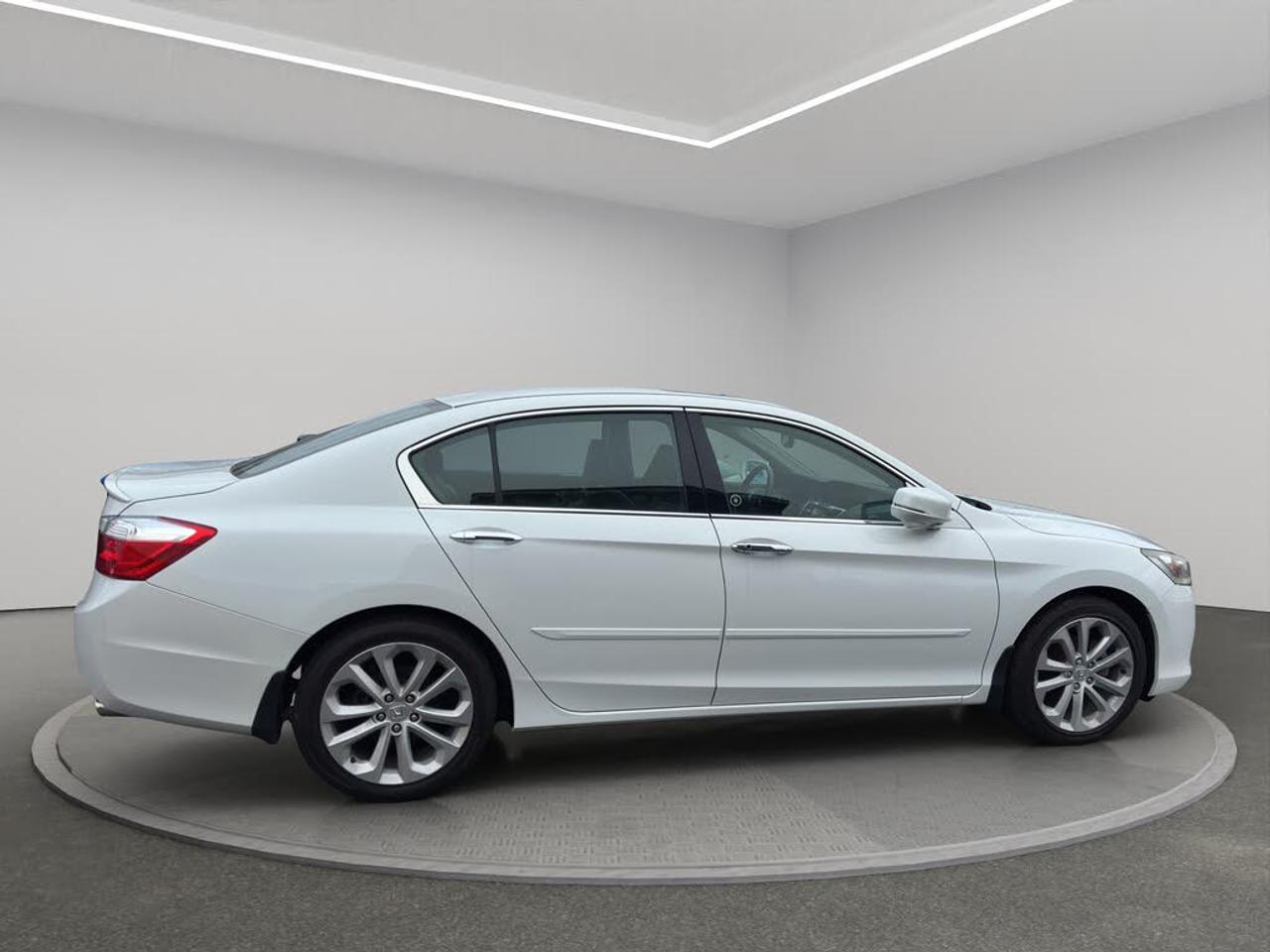 2015 Honda Accord EX-L/ LEATHER / ROOF / REAR CAM / ALLOYS/ CLEAN/ Photo2