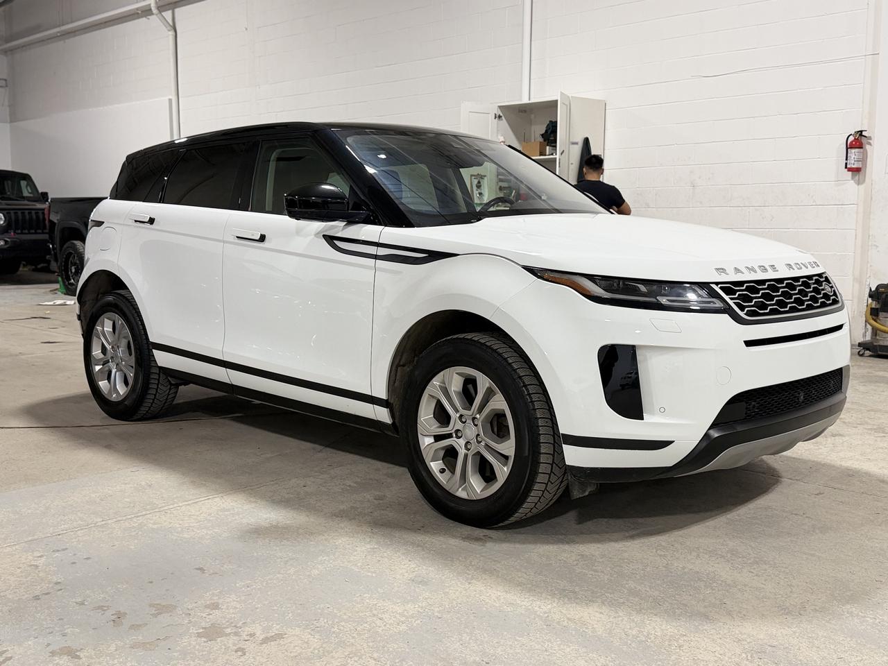 2020 Land Rover Range Rover Evoque P250 S Photo2