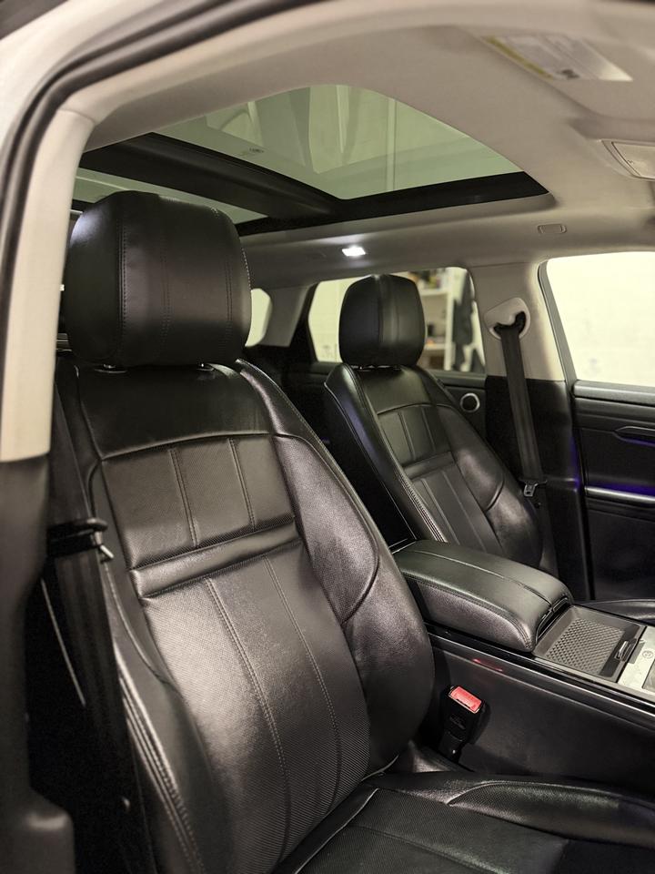 2020 Land Rover Range Rover Evoque P250 S Photo