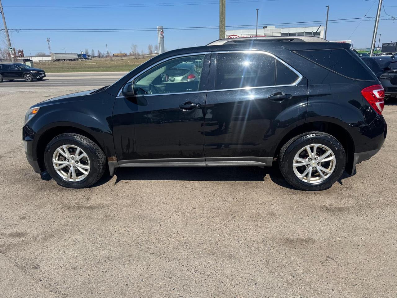 2017 Chevrolet Equinox LT, ONE OWNER, NO ACCIDENTS, CERTIFIED Photo