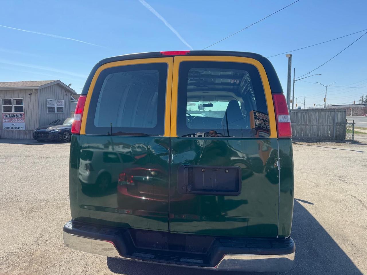 2019 Chevrolet Express Cargo Van V6, NEWER TIRES, RUNS GREAT, CERTIFIED Photo3