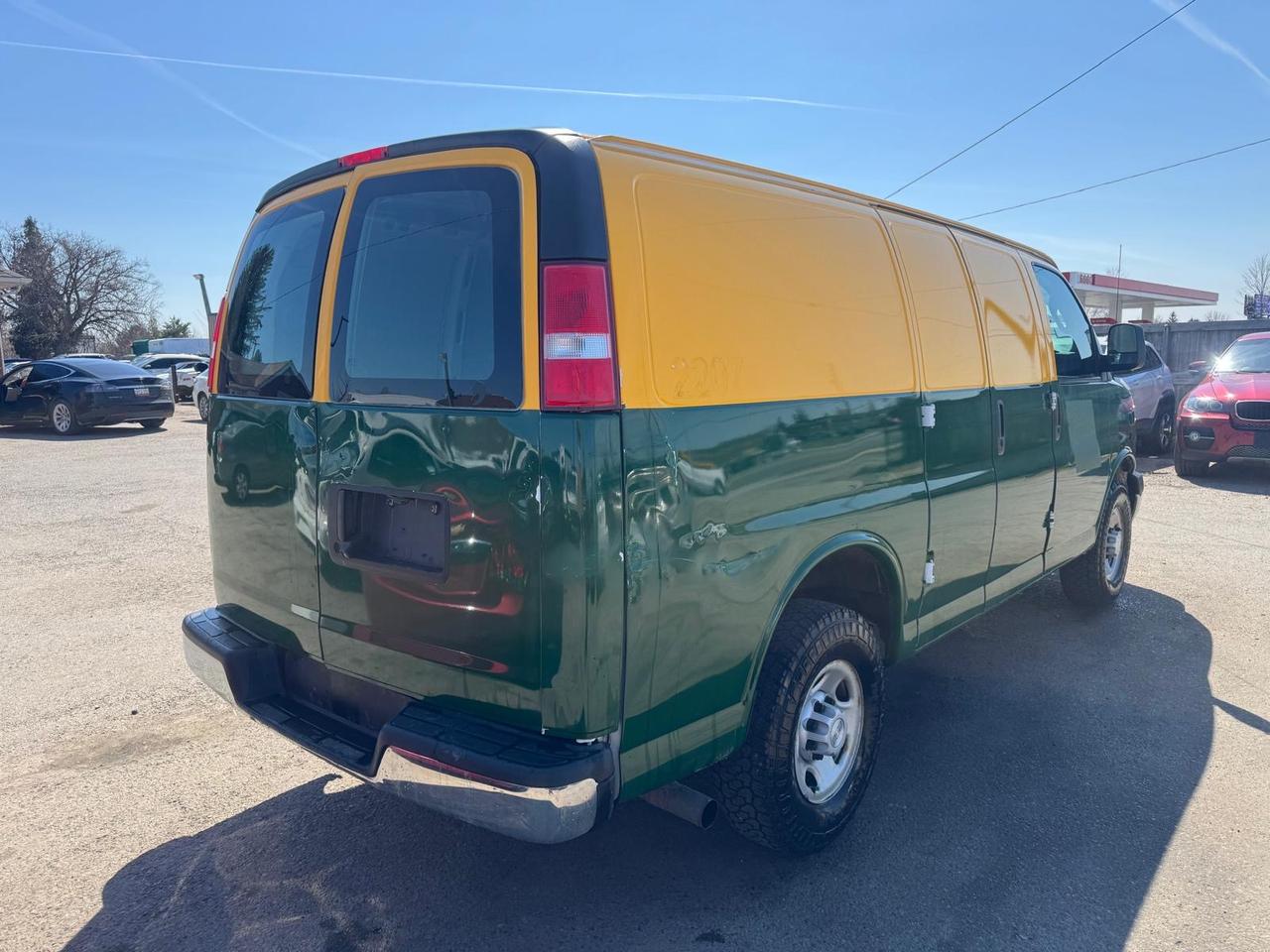 2019 Chevrolet Express Cargo Van V6, NEWER TIRES, RUNS GREAT, CERTIFIED Photo4
