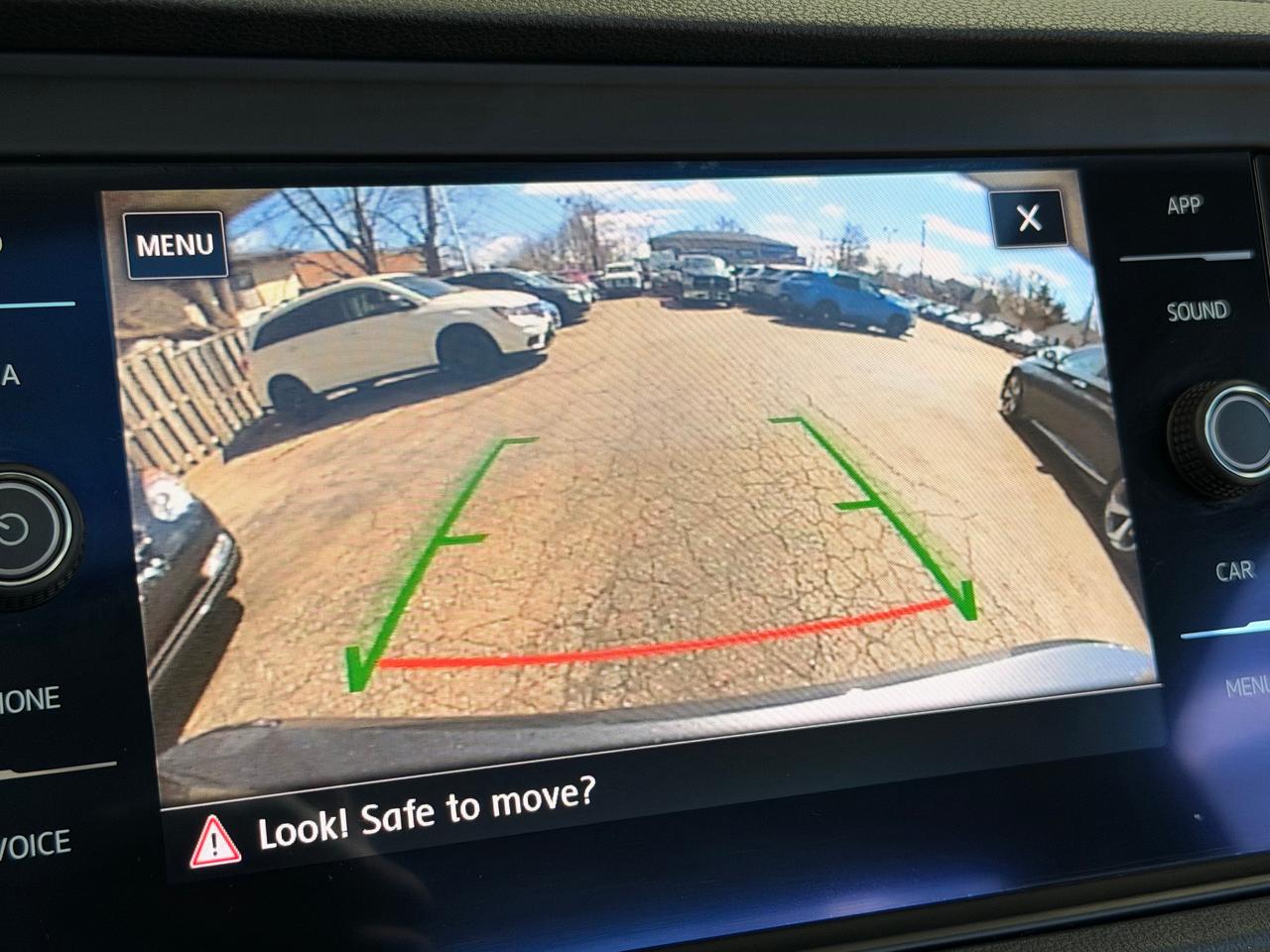 2019 Volkswagen Jetta Highline+Sunroof+New Tires+CLEAN CARFAX++ Photo6