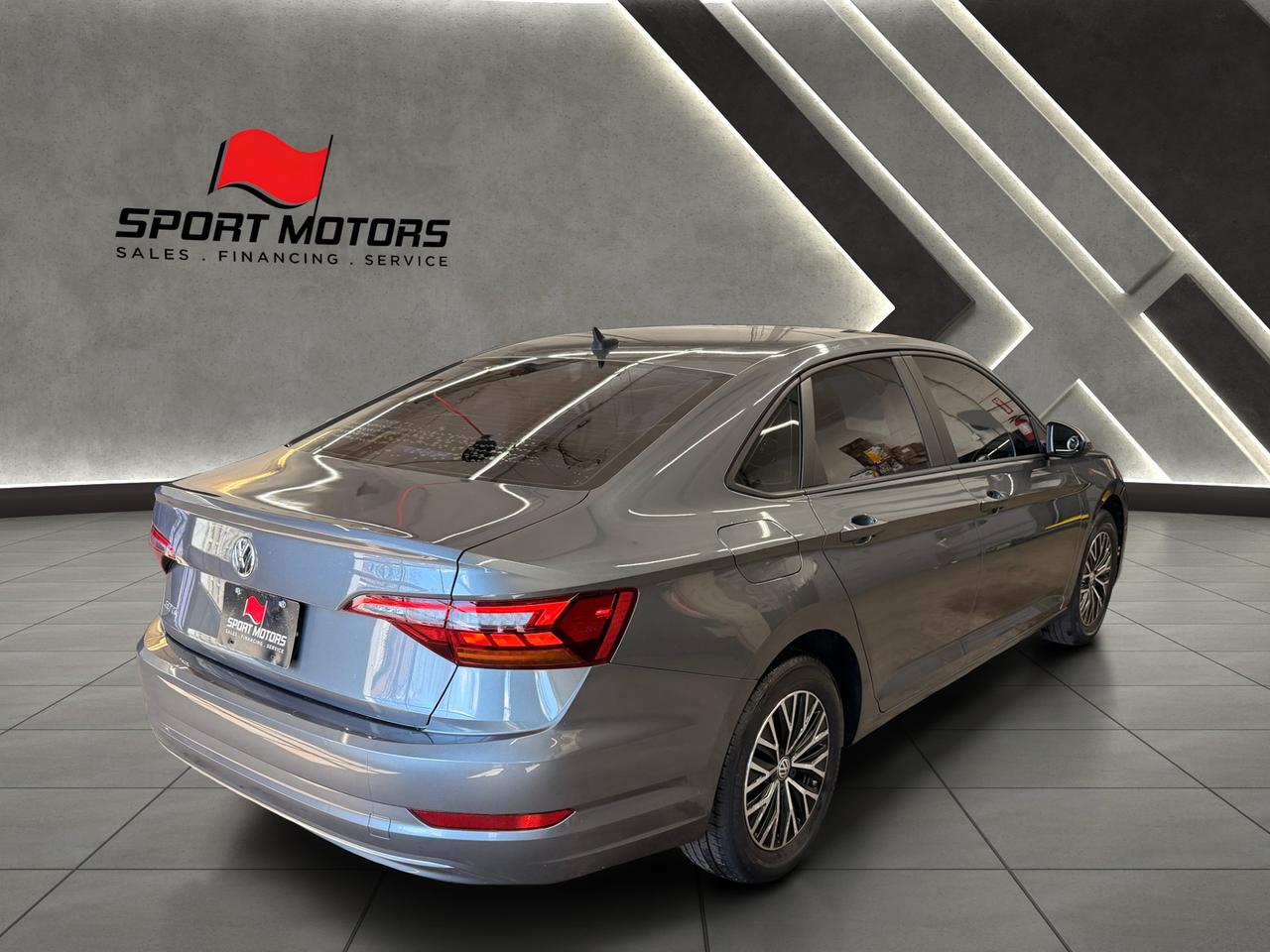 2019 Volkswagen Jetta Highline+Sunroof+New Tires+CLEAN CARFAX++ Photo9