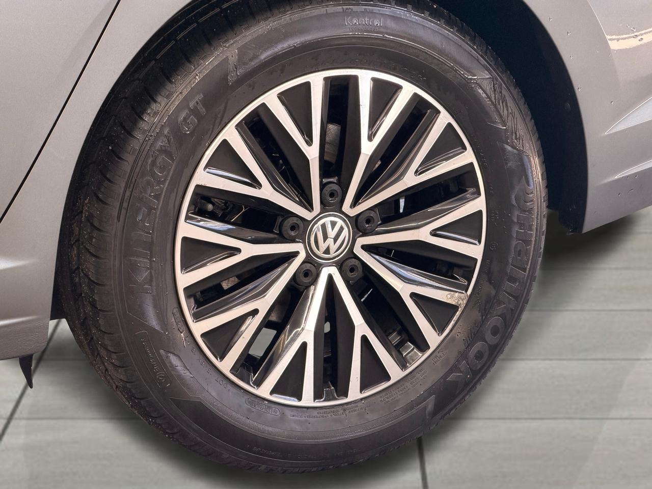 2019 Volkswagen Jetta Highline+Sunroof+New Tires+CLEAN CARFAX++ Photo127