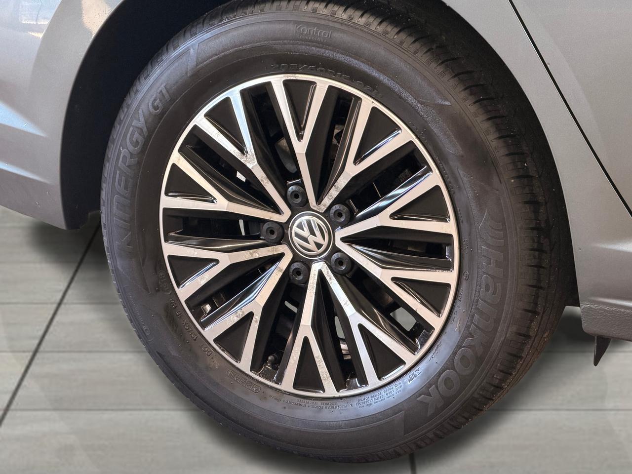 2019 Volkswagen Jetta Highline+Sunroof+New Tires+CLEAN CARFAX++ Photo61