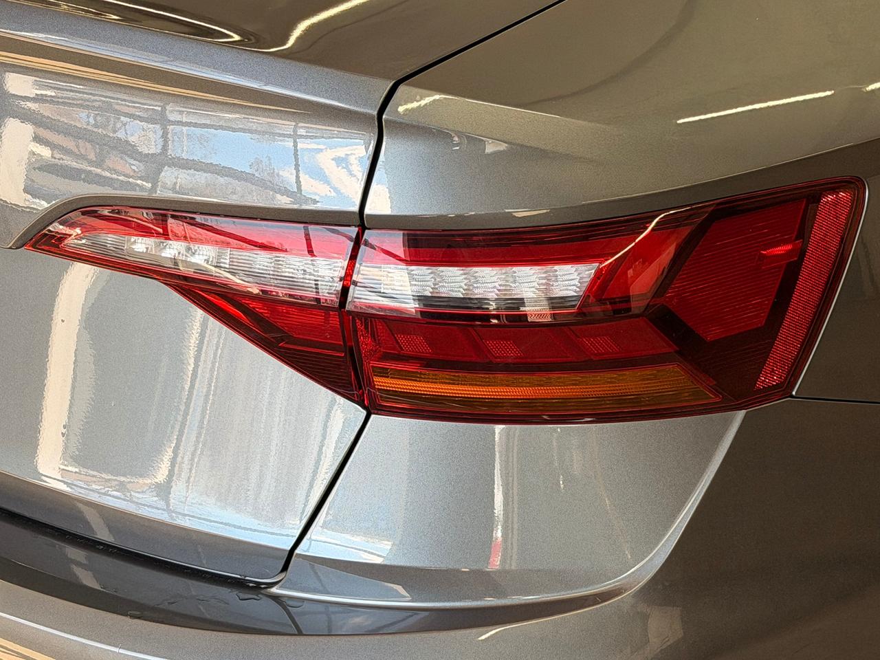 2019 Volkswagen Jetta Highline+Sunroof+New Tires+CLEAN CARFAX++ Photo132