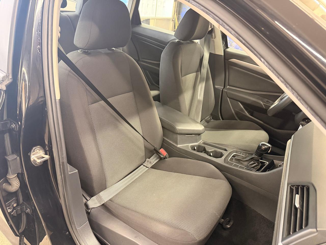 2019 Volkswagen Jetta Comfortline+Camera+Heated Seats+LED Lights++ Photo21