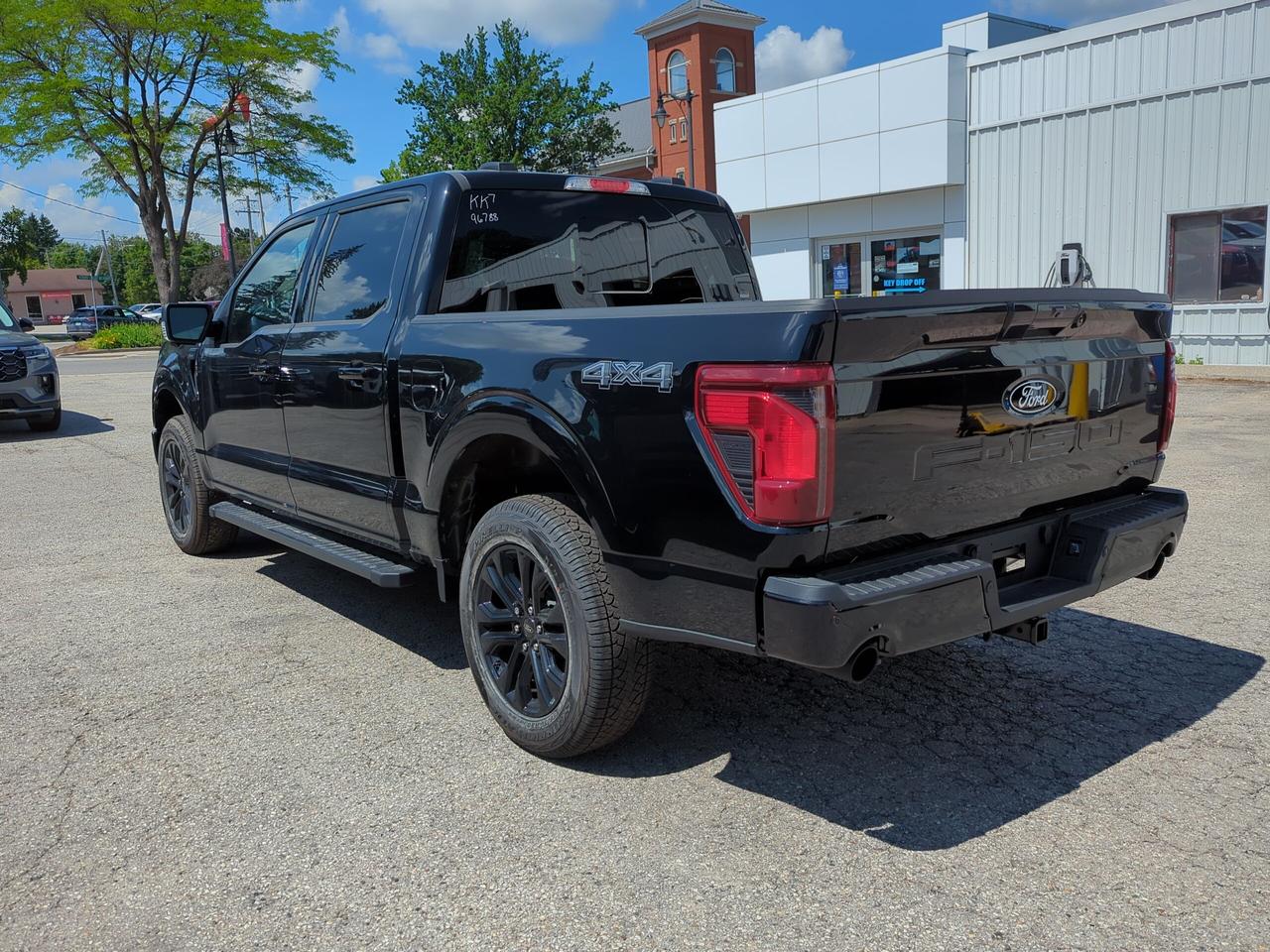2026 Ford F-150 XLT SuperCrew 303A 4x4 Photo3