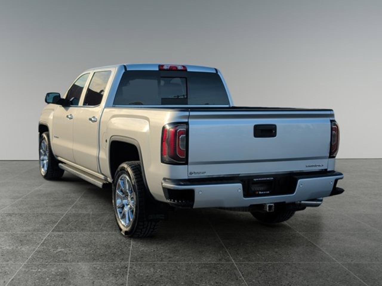 2018 GMC Sierra 1500 Denali - Photo #3